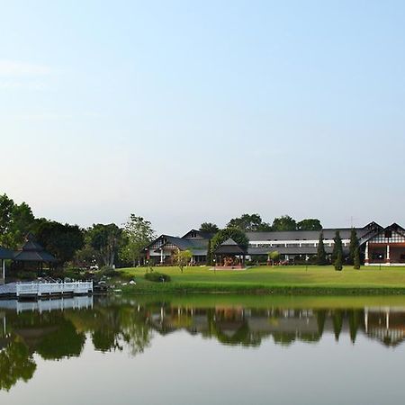 Korat Resort Hotel Накхонратчасима Экстерьер фото