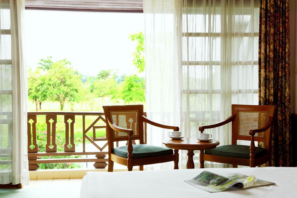Korat Resort Hotel Накхонратчасима Экстерьер фото