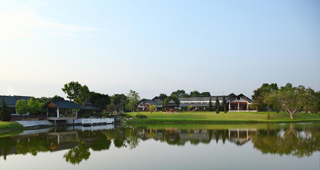 Korat Resort Hotel Накхонратчасима Экстерьер фото